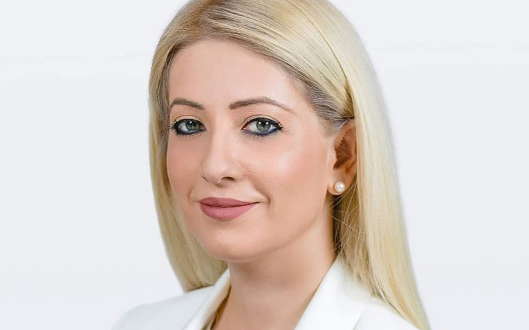 ΑΝΝΙΤΑ ΔΗΜΗΤΡΙΟΥ: Παίζοντας επιτραπέζια μακριά από την καθημερινότητα της πολιτικής ζωής-(Φώτο)