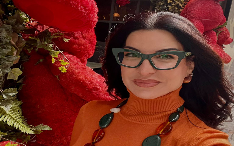 ΣΤΕΛΛΑ ΙΤΑΛΟΥ: Διοργανώνει φιλανθρωπικά μαθήματα μακιγιάζ για τη μέρα αγάπης- (Βίντεο)