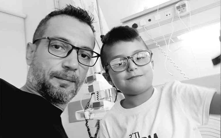 ΑΝΔΡΕΑΣ ΣΤΑΥΡΟΥ:«Τα χρήματα που δίνει ο κόσμος πρέπει να παραμένουν στην οικογένεια ή στο πάγιο ταμείο του κράτους;»