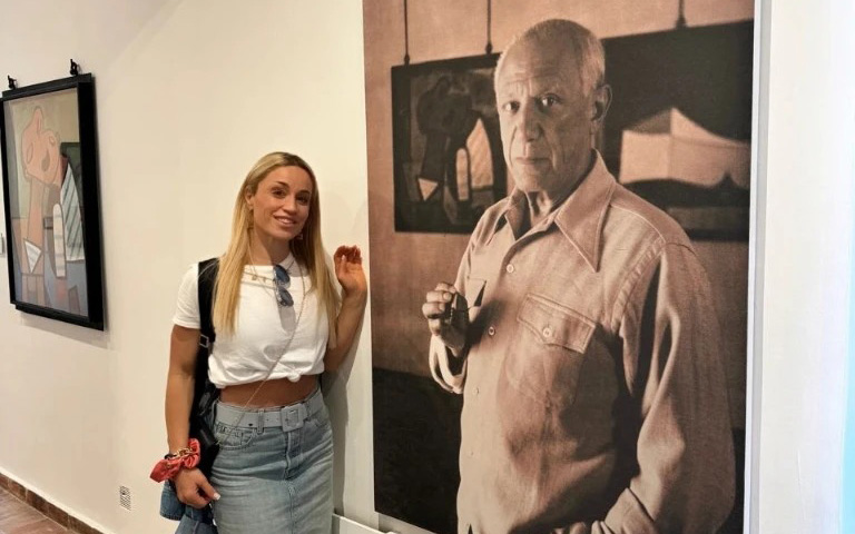 ΚΑΡΟΛΙΝΑ ΠΕΛΕΝΤΡΙΤΟΥ: Η εμπειρία της από Μουσείο της Γαλλίας με την ευκαιρία της Παγκόσμιας Ημέρας Μουσείων-(Φώτο)