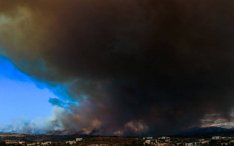 ΠΑΦΟΣ: O Aλέξανδρος Τζιανγκ στο πλευρό των πυροσβεστών-Στέλνει βοήθεια η Ελλάδα-(Φώτο-Βίντεο)
