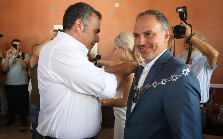 XΑΡΑΛΑΜΠΟΣ ΠΡΟΥΤΖΟΣ: Νέα πνοή για το Δήμο Λευκωσίας-Ανέλαβε επίσημα τα καθήκοντά του-(Φώτο)