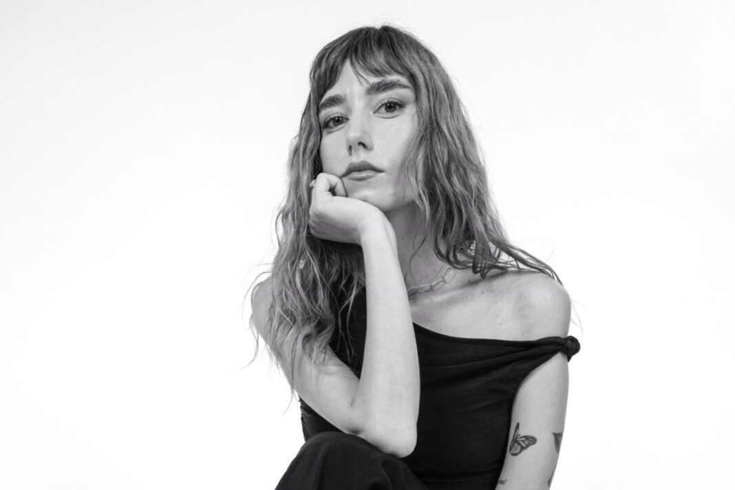 ΒΑΣΙΛΙΚΗ ΧΑΡΙΤΩΝΟΣ: Δίνει έμφαση στην ένδυση χωρίς περιορισμούς-Παρουσίαση της συλλογής της στο 1ο Ευρωπαϊκό Φεστιβάλ Τέχνης και Πολιτισμού αναπηρίας DIS