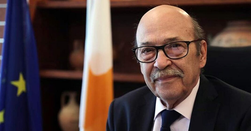 ΑΔΑΜΟΣ ΑΔΑΜΟΥ: Παρέδωσε τη σκυτάλη της προεδρίας του Αντικαρκινικού Συνδέσμου Κύπρου