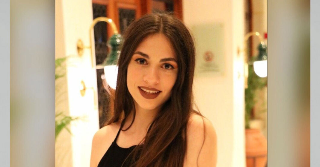 ΑΝΝΑ ΜΙΧΑΗΛΙΔΟΥ: Η Κύπρια σχεδιάστρια που κατακτά το Λονδίνο με το brand «Γιαβρή μου»-Η Σοφία Χατζηπαντελή φόρεσε δημιουργία της