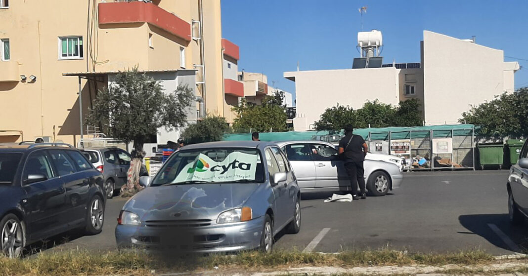 ΑΠΟΚΛΕΙΣΤΙΚΟ: Επιτήδειοι παρενοχλούν πολίτες για αναγκαστική αλλαγή υαλοκαθαριστήρων αυτοκινήτων-Περιστατικό με ηλικιωμένο-(Φώτο)