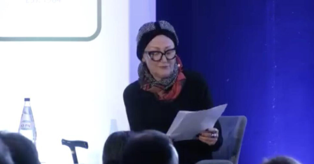 ΑΛΕΞΙΑ ΠΑΠΑΛΑΖΑΡΟΥ: Όταν το κράτος απουσιάζει, η αξιοπρέπεια γίνεται αγώνας-««Δεν θα πεθάνω. Θα συνεχίσω να σε πρήζω, να σου μουρμουρώ»