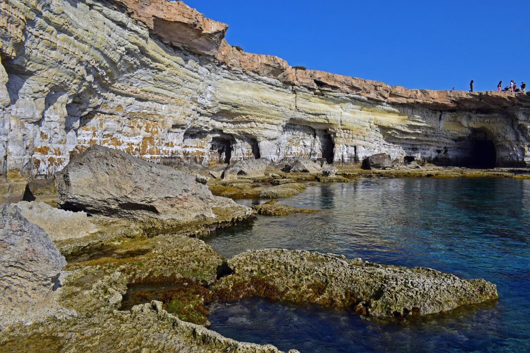 ΚΥΠΡΟΣ: Τραυματισμός στις θαλασσινές σπηλιές στο Κάβο Γκρέκο – Άμεση κινητοποίηση ΚΣΕΔ