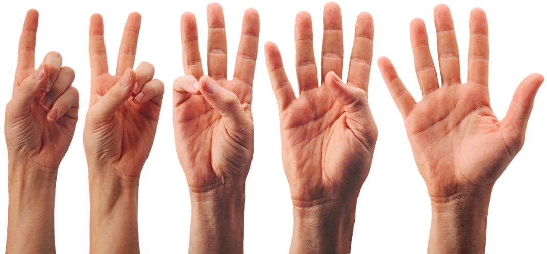 ΤΟ ΠΑΙΔΙ ΠΟΥ ΦΩΝΑΞΕ ΒΟΗΘΕΙΑ: Το διεθνές σήμα κινδύνου που αποκάλυψε ενδοοικογενειακή βία στη Δεκέλεια- (Βίντεο)