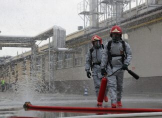 ΤΜΗΜΑ ΦΟΡΟΛΟΓΙΑΣ ΛΑΡΝΑΚΑΣ: Εκκενώθηκαν τα γραφεία λόγω αναθυμιάσεων – Μία γυναίκα μεταφέρθηκε προληπτικά στο νοσοκομείο, χωρίς λόγο ανησυχίας