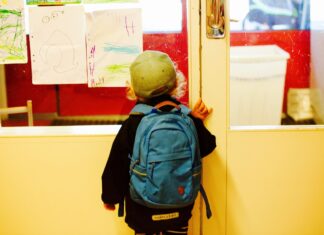 ΣΤΑΣΗ ΕΡΓΑΣΙΑΣ: Δίωρη απεργία δασκάλων και νηπιαγωγών – Σε διαφορετική ημερομηνία από την ΟΕΛΜΕΚ