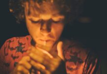 ΚΑΤΑΓΓΕΛΙΑ: Αποπνικτική η κατάσταση στα σχολικά λεωφορεία – Μαθητής καταγγέλλει ανεξέλεγκτο κάπνισμα-Τι είναι αυτό που μας κάνει να απορούμε;