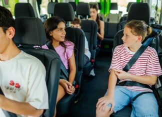 WEEDRIVE: Ασφαλείς μετακινήσεις για εφήβους με ένα κλικ – Η εφαρμογή που φροντίζει τα παιδιά πήρε σάρκα και οστά στην Λεμεσό