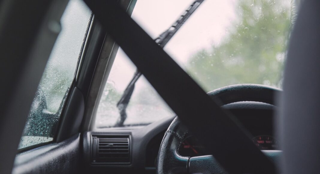 &Delta;&Epsilon;&Nu; &laquo;&Gamma;&Lambda;&Upsilon;&Tau;&Omega;&Sigma;&Epsilon;&raquo; &Kappa;&Alpha;&Nu;&Epsilon;&Iota;&Sigma;: &Mu;έ&sigma;&alpha; &sigma;&epsilon; έ&nu;&alpha; &beta;&rho;ά&delta;&upsilon; 206 &kappa;&alpha;&tau;&alpha;&gamma;&gamma;&epsilon;&lambda;ί&epsilon;&sigmaf; &alpha;&pi;ό &epsilon;&lambda;έ&gamma;&chi;&omicron;&upsilon;&sigmaf; &tau;&eta;&sigmaf; &Alpha;&sigma;&tau;&upsilon;&nu;&omicron;&mu;ί&alpha;&sigmaf; &ndash; &Alpha;&lambda;&kappa;&omicron;ό&lambda;, &mu;&alpha;&chi;&alpha;ί&rho;&iota;&alpha; &kappa;&alpha;&iota; ό&pi;&lambda;&alpha;