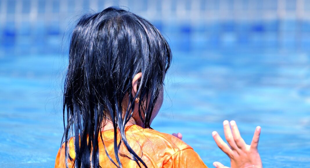 ΛΕΜΕΣΟΣ: 6χρονη εντοπίστηκε στο πάτο της πισίνας κατά τη διάρκεια αθλητικού προγράμματος