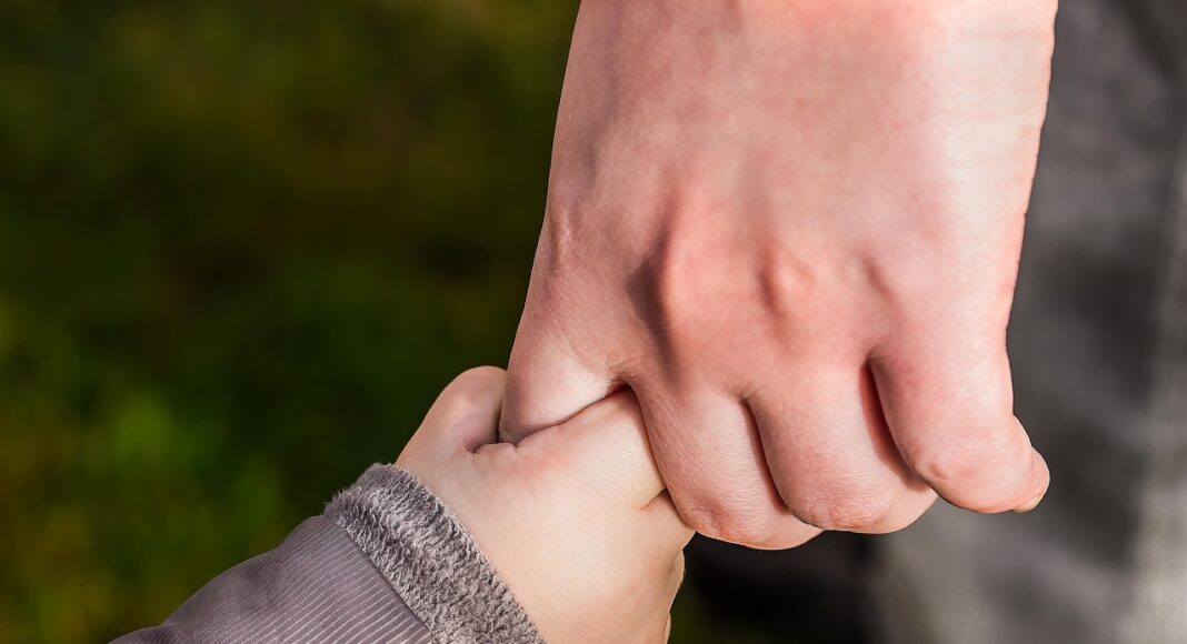 ΑΔΥΝΑΜΙΕΣ ΣΤΗ ΔΟΜΗ ΦΙΛΟΞΕΝΙΑΣ: Η επίσκεψη της Έλενας Περικλέους και οι παρεμβάσεις