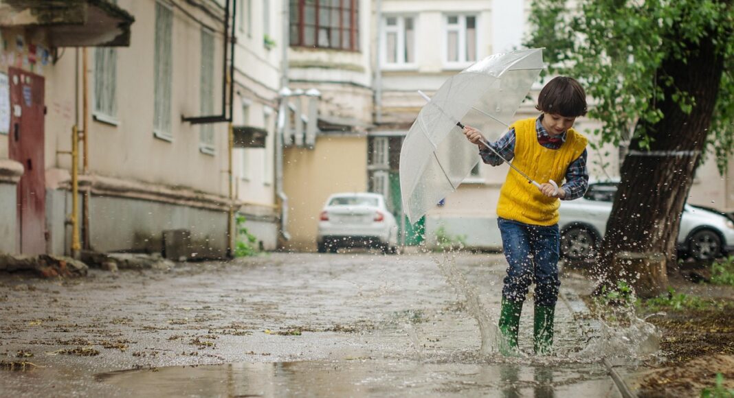 &Kappa;&Upsilon;&Pi;&Rho;&Omicron;&Sigma;: Έ&lambda;&eta;&xi;&epsilon; &eta; &kappa;ί&tau;&rho;&iota;&nu;&eta; &pi;&rho;&omicron;&epsilon;&iota;&delta;&omicron;&pi;&omicron;ί&eta;&sigma;&eta;, &alpha;&lambda;&lambda;ά &tau;&alpha; &kappa;&alpha;&iota;&rho;&iota;&kappa;ά &phi;&alpha;&iota;&nu;ό&mu;&epsilon;&nu;&alpha; &sigma;&upsilon;&nu;&epsilon;&chi;ί&zeta;&omicron;&upsilon;&nu; &mu;&epsilon; &beta;&rho;&omicron;&chi;έ&sigmaf; &kappa;&alpha;&iota; &chi;&alpha;&mu;&eta;&lambda;έ&sigmaf; &theta;&epsilon;&rho;&mu;&omicron;&kappa;&rho;&alpha;&sigma;ί&epsilon;&sigmaf;