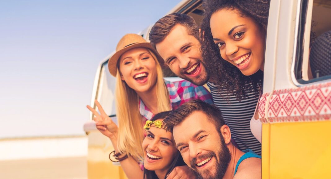 Η ΑΞΙΑ ΤΟΥ να έχουμε κοντά μας άτομα που ξέρουν να χαράζουν χαμόγελα