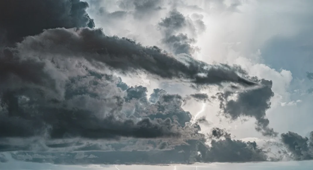 &Kappa;&Upsilon;&Pi;&Rho;&Omicron;&Sigma;: &Eta;&lambda;&iota;&omicron;&phi;ά&nu;&epsilon;&iota;&alpha; &mu;&epsilon; &sigma;ύ&nu;&nu;&epsilon;&phi;&alpha; &kappa;&alpha;&iota; &theta;&epsilon;&rho;&mu;&omicron;&kappa;&rho;&alpha;&sigma;ί&epsilon;&sigmaf; &pi;ά&nu;&omega; &alpha;&pi;ό &tau;&alpha; &kappa;&alpha;&nu;&omicron;&nu;&iota;&kappa;ά