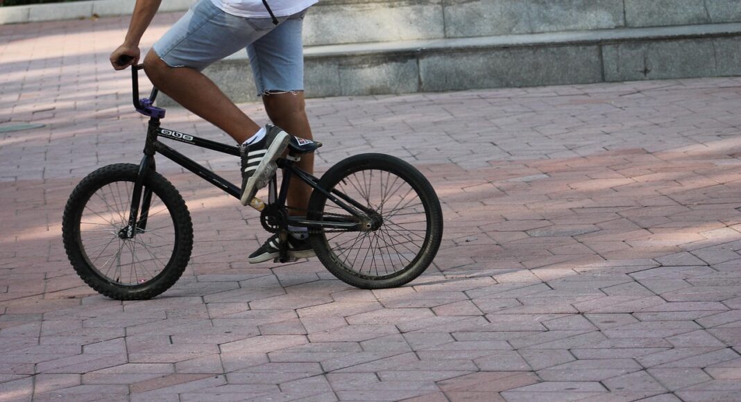 ΣΟΒΑΡΟ ΤΡΟΧΑΙΟ: Στην εντατική ο 9χρονος ποδηλάτης