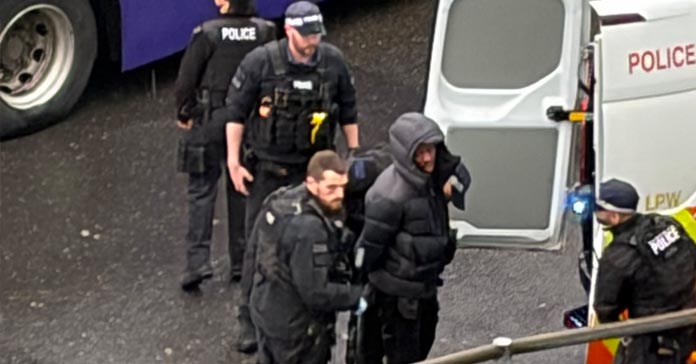 ΧΙΘΡΟΟΥ: Λήξη συναγερμού – Συνελήφθη ο δράστης, δεν πρόκειται για τρομοκρατική ενέργεια