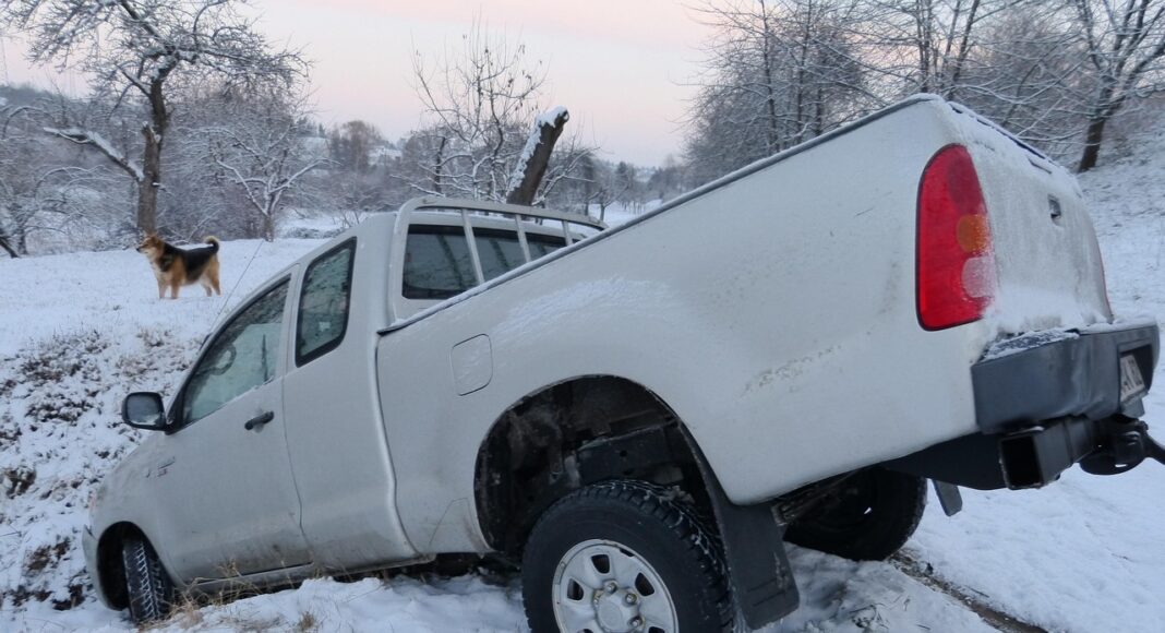 ΤΡΟΟΔΟΣ: Επικίνδυνες οδικές συνθήκες – Κλήσεις για προσοχή από την Αστυνομία – Δέκα αυτοκίνητα επέστρεψαν πίσω