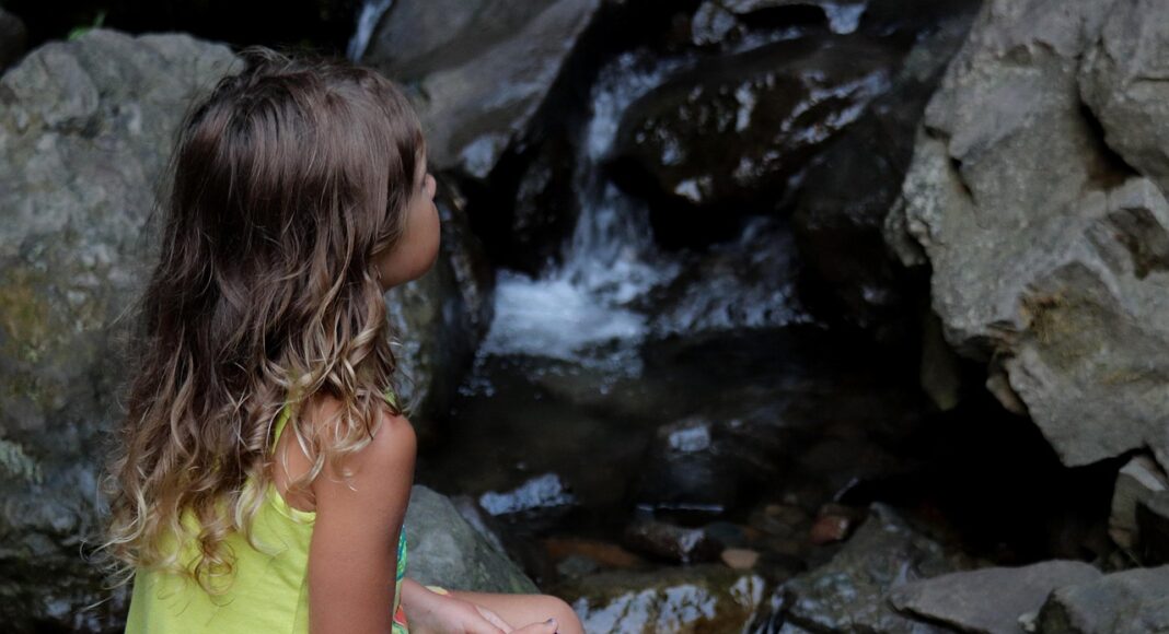 &Alpha;&Nu;&Epsilon;&Iota;&Pi;&Omega;&Tau;&Omicron;&Sigma; &Pi;&Omicron;&Nu;&Omicron;&Sigma;: &Tau;&epsilon;&tau;&rho;ά&chi;&rho;&omicron;&nu;&omicron; &kappa;&omicron;&rho;&iota;&tau;&sigma;ά&kappa;&iota; &alpha;&pi;&epsilon;&beta;ί&omega;&sigma;&epsilon; &sigma;&tau;&omicron; &Mu;&alpha;&kappa;ά&rho;&epsilon;&iota;&omicron; &Nu;&omicron;&sigma;&omicron;&kappa;&omicron;&mu;&epsilon;ί&omicron;