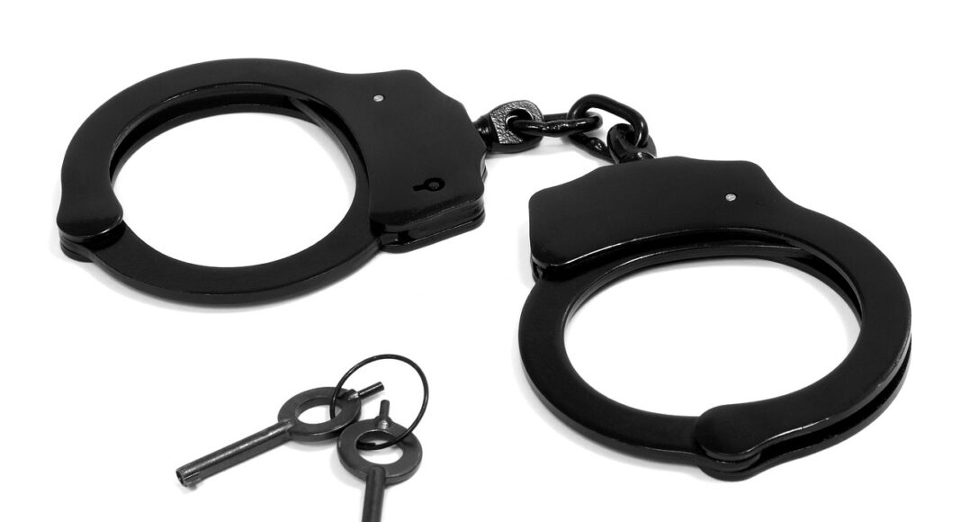 &Nu;&Upsilon;&Chi;&Tau;&Alpha; &Sigma;&Upsilon;&Lambda;&Lambda;&Eta;&Psi;&Epsilon;&Omega;&Nu;: E&phi;&tau;ά &pi;&rho;ό&sigma;&omega;&pi;&alpha; &mu;&epsilon; &chi;&epsilon;&iota;&rho;&omicron;&pi;έ&delta;&epsilon;&sigmaf; &kappa;&alpha;&iota; &omicron;&chi;ή&mu;&alpha;&tau;&alpha; &epsilon;&kappa;&tau;ό&sigmaf; &kappa;&upsilon;&kappa;&lambda;&omicron;&phi;&omicron;&rho;ί&alpha;&sigmaf;