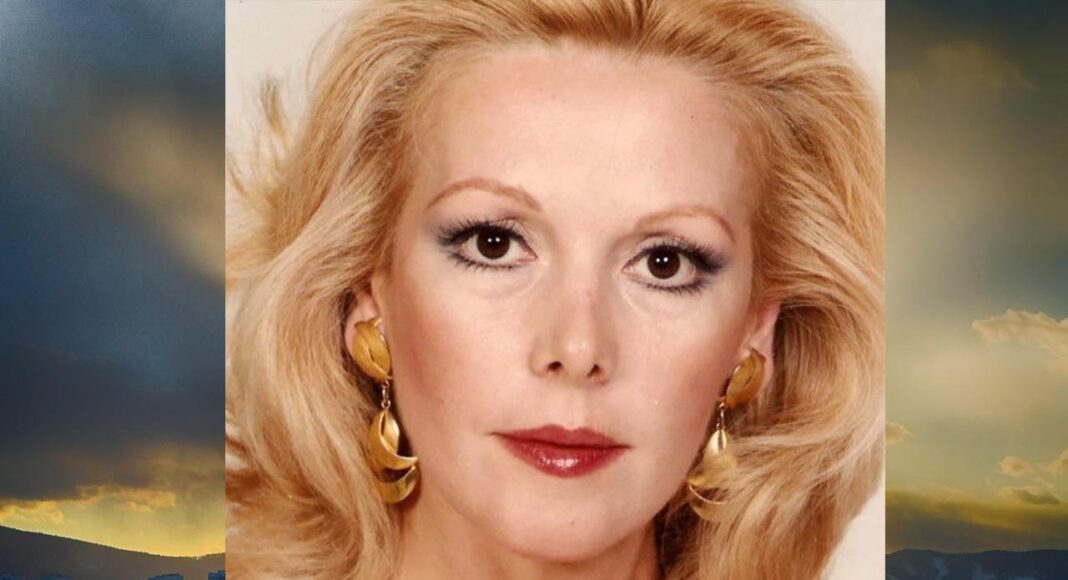 TONIA KAZIANH: Έ&phi;&upsilon;&gamma;&epsilon; &alpha;&pi;ό &tau;&eta; &zeta;&omega;ή &eta; &alpha;&gamma;&alpha;&pi;&eta;&mu;έ&nu;&eta; &eta;&theta;&omicron;&pi;&omicron;&iota;ό&sigmaf; &tau;&eta;&sigmaf; &pi;&alpha;&lambda;&iota;ά&sigmaf; &gamma;&epsilon;&nu;&iota;ά&sigmaf;