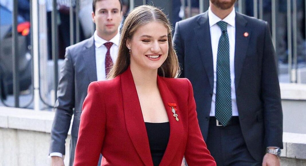 ΛΕΟΝΟΡ: Η ψεύτικη Πριγκίπισσα αναστατώνει το Παλάτι της Ισπανίας