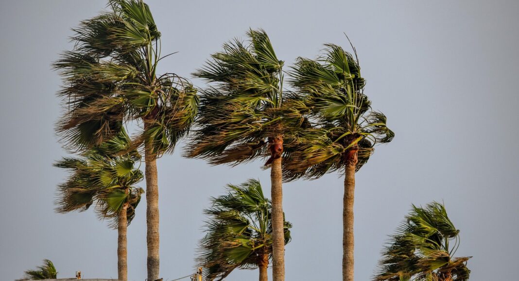 ΚΙΤΡΙΝΗ ΠΡΟΕΙΔΟΠΟΙΗΣΗ: Ραγδαία αλλαγή του καιρού- Θυελλώδεις ανέμους έως 10 μποφόρ