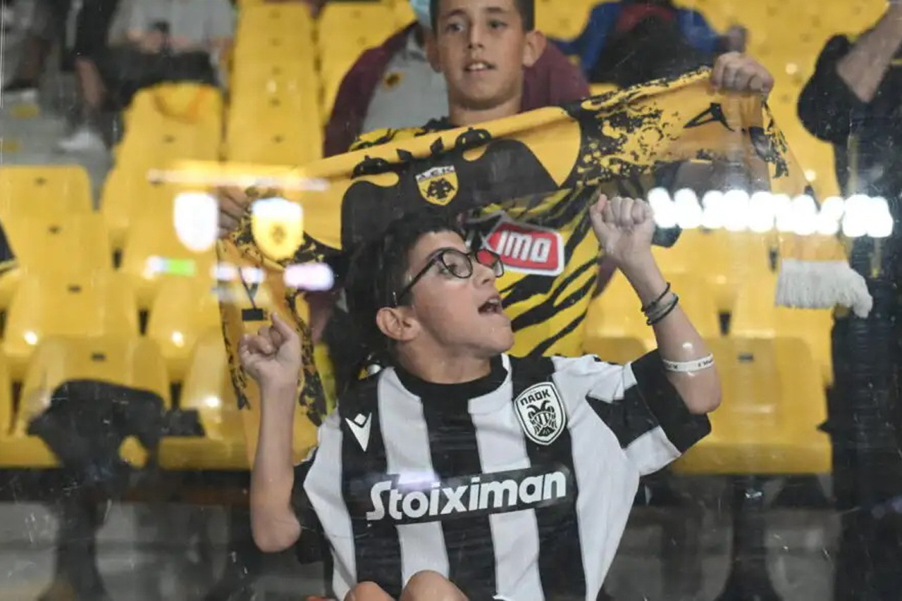 ΓΙΑΝΝΗΣ ΠΑΠΑΣΤΕΦΑΝΑΚΗΣ: Ο μικρός οπαδός του ΠΑΟΚ συγκλονίζει με το μήνυμά του για τους επτά χαμένους οπαδούς-(Βίντεο)
