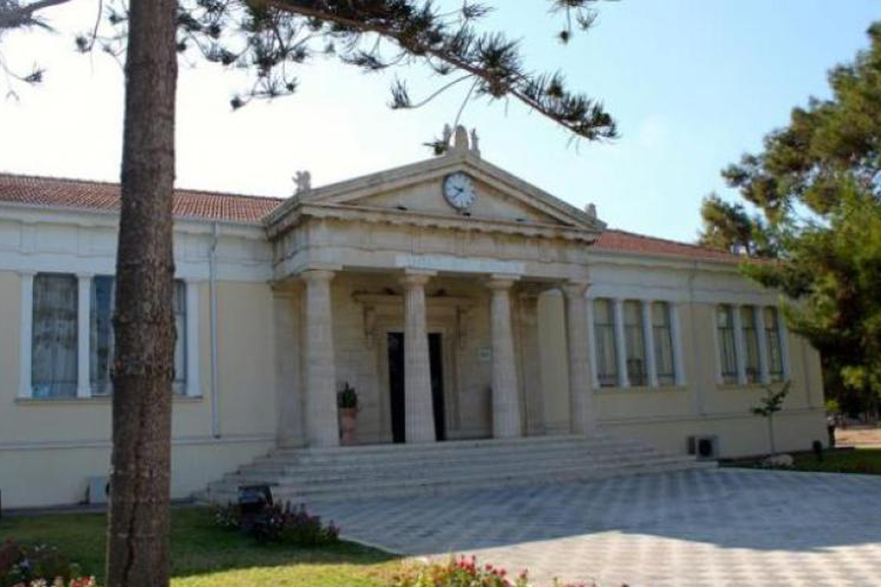 &Epsilon;&Nu;&Tau;&Alpha;&Sigma;&Eta; &Sigma;&Tau;&Omicron; &Delta;&Eta;&Mu;&Omicron;&Tau;&Iota;&Kappa;&Omicron; &Sigma;&Upsilon;&Mu;&Beta;&Omicron;&Upsilon;&Lambda;&Iota;&Omicron; &Pi;&Alpha;&Phi;&Omicron;&Upsilon;: &Alpha;&pi;&omicron;&chi;ώ&rho;&eta;&sigma;&eta; &Alpha;&Kappa;&Epsilon;&Lambda; &kappa;&alpha;&iota; &alpha;&pi;&omicron;&upsilon;&sigma;ί&epsilon;&sigmaf; &ndash; &Alpha;&nu;&alpha;&beta;&omicron;&lambda;ή &lambda;ό&gamma;&omega; &Phi;&alpha;ί&delta;&omega;&nu;&omicron;&sigmaf;