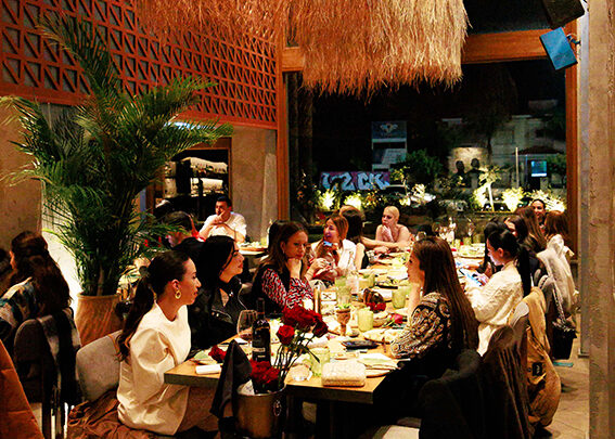 &Tau;&omicron; ACANE &gamma;&iota;ό&rho;&tau;&alpha;&sigma;&epsilon; &tau;&eta;&nu; &gamma;&upsilon;&nu;&alpha;ί&kappa;&alpha;