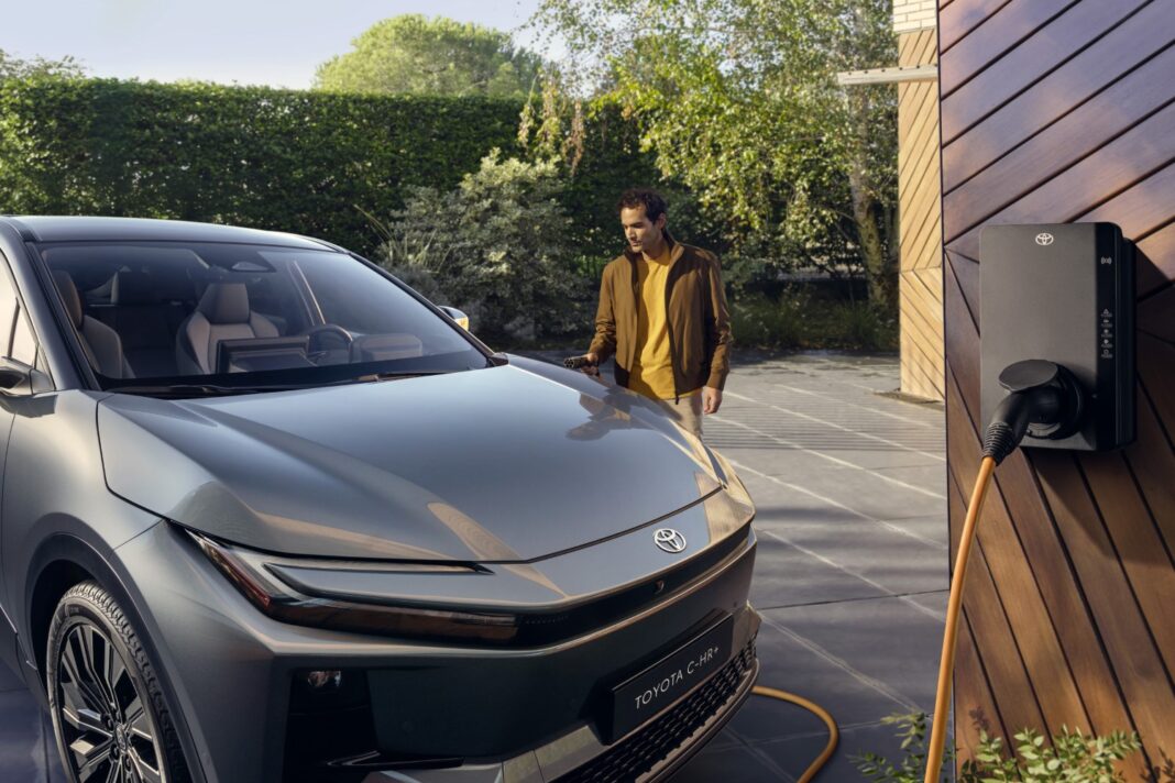TOYOTA: Επιταχύνει τη στρατηγική της για την ηλεκτροκίνηση στην Ευρώπη
