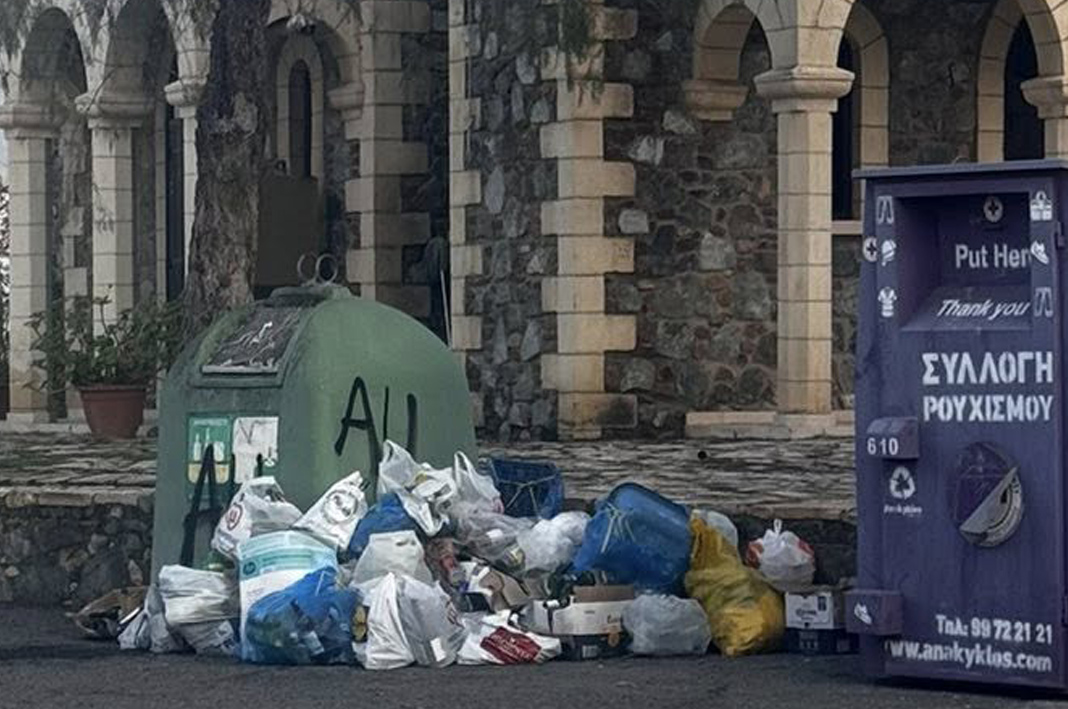 ΚΟΚΚΙΝΟΤΡΙΜΙΘΙΑ: Στο «μικροσκόπιο» η εικόνα καθαριότητας σε εκκλησίες μετά από αντιδράσεις κατοίκων-(Φώτο)