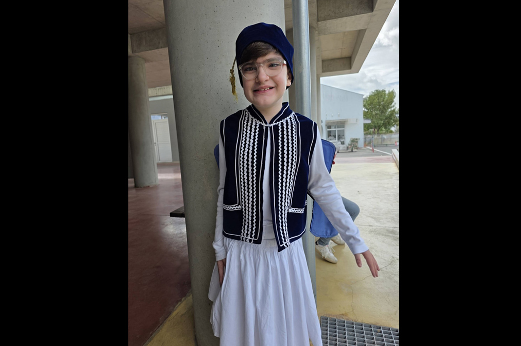 ΚΩΝΣΤΑΝΤΙΝΟΣ ΚΟΝΤΟΣ: Ένας ξεχωριστός Τσολιάς που συγκίνησε το κοινό -(Φώτο-Βίντεο)