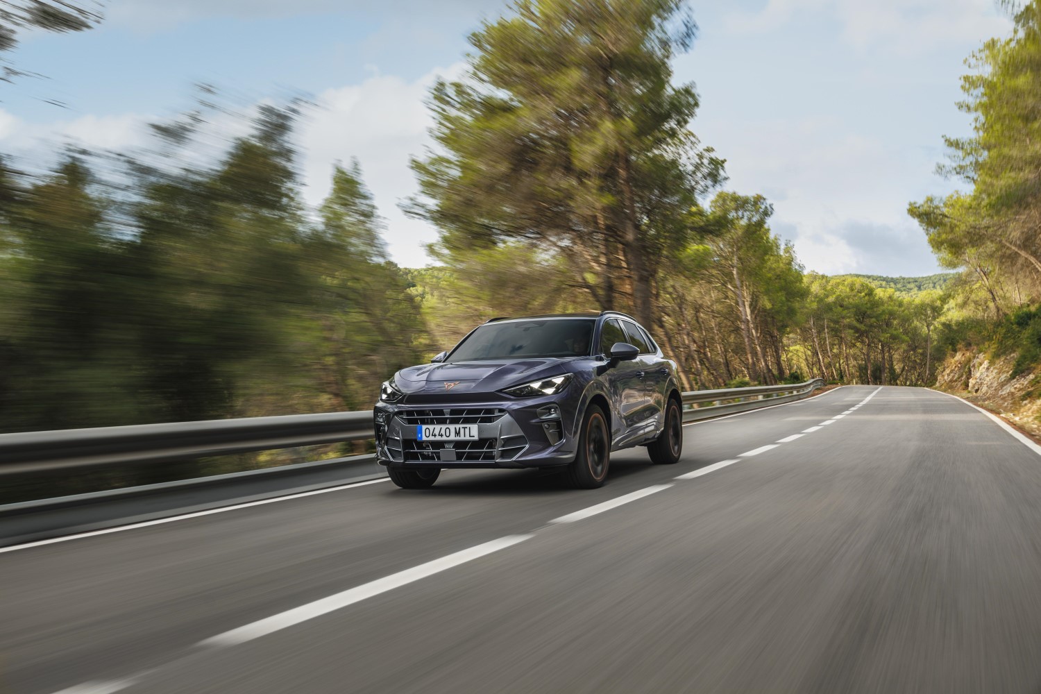 UNICARS: &Pi;&rho;&omicron;&sigma;&phi;έ&rho;&epsilon;&iota; &sigma;&epsilon; &pi;&rho;&omicron;&nu;&omicron;&mu;&iota;&alpha;&kappa;ή &tau;&iota;&mu;ή &tau;&omicron; SUV Cupra Terramar