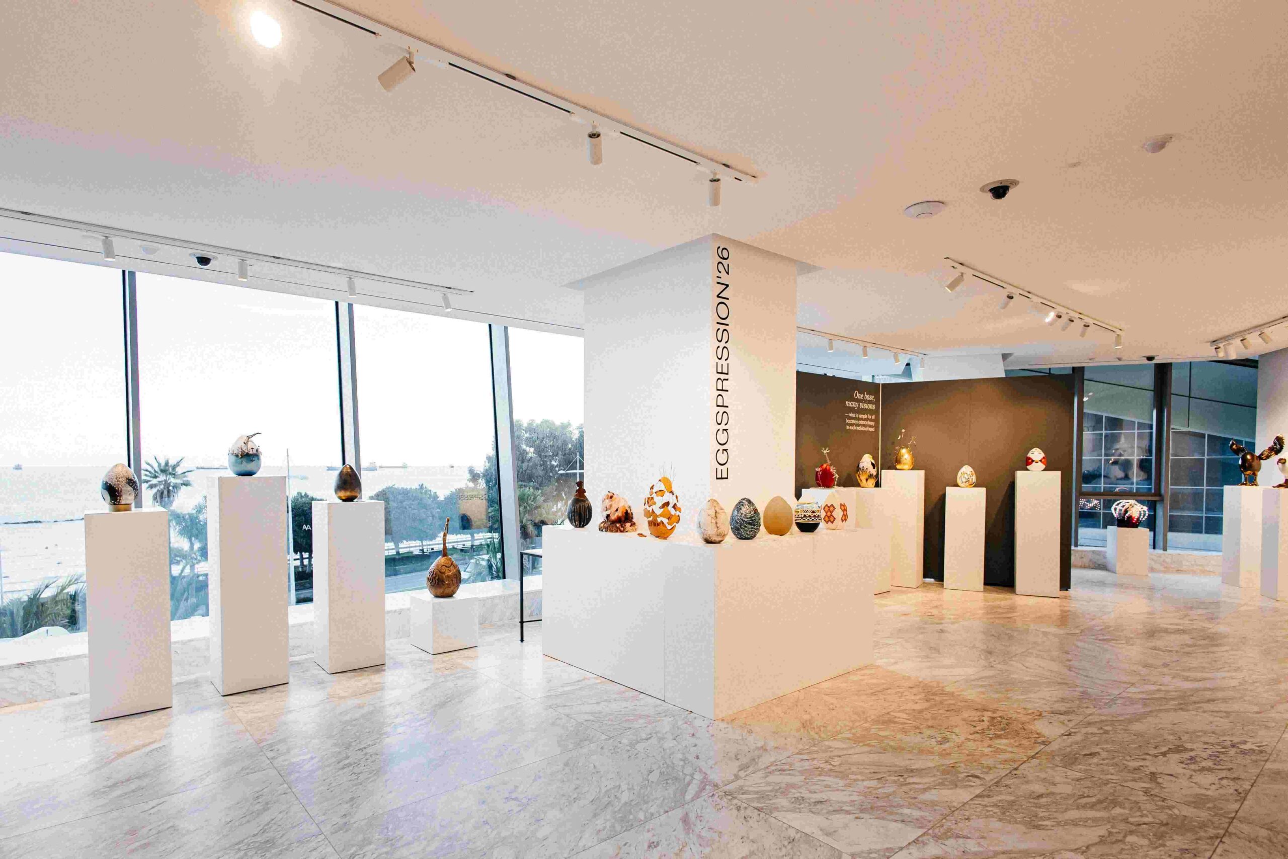 XeniArtSpace EGGspression 26: &Eta; &delta;ύ&nu;&alpha;&mu;&eta; &tau;&eta;&sigmaf; &alpha;&pi;&lambda;ό&tau;&eta;&tau;&alpha;&sigmaf; &sigma;&epsilon; 36 &epsilon;&kappa;&phi;&rho;ά&sigma;&epsilon;&iota;&sigmaf;