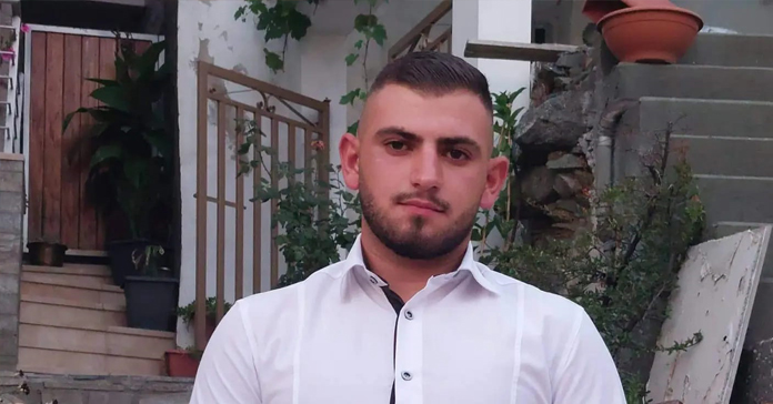 ΕΦΡΑΙΜ ΧΡΙΣΤΟΥ: Ο 24χρονος λαϊκός ποιητής με σπουδές Μαθηματικών και Οικονομικών στη μάχη των βουλευτικών-(Βίντεο)