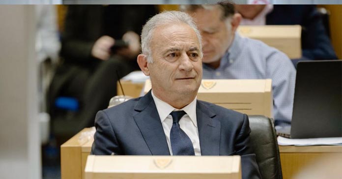 ΑΒΕΡΩΦ ΝΕΟΦΥΤΟΥ: «Η πολιτική κρίνεται από τα αποτελέσματα» – Η ανάρτησή του για τη διάλυση της Βουλής πριν τις Βουλευτικές εκλογές