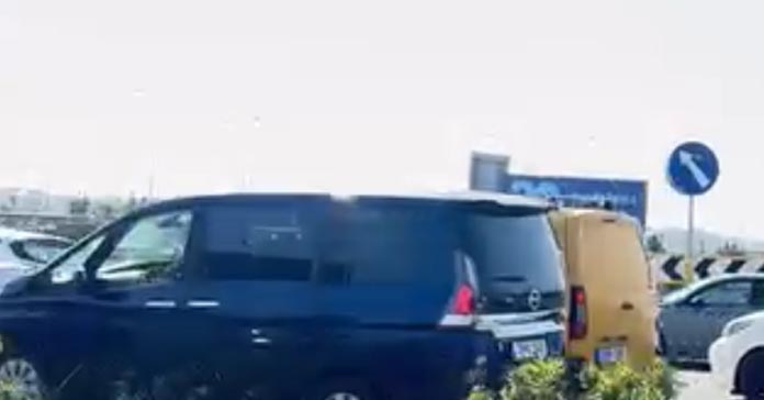 ΚΤΗΝΟΤΡΟΦΟΙ: Παραμένει κλειστός από το πρωί ο κυκλικός κόμβος Ριζοελιάς – Δυσαρέσκεια για την απάντηση της Υπουργού και μεγάλες ουρές -(Βίντεο)