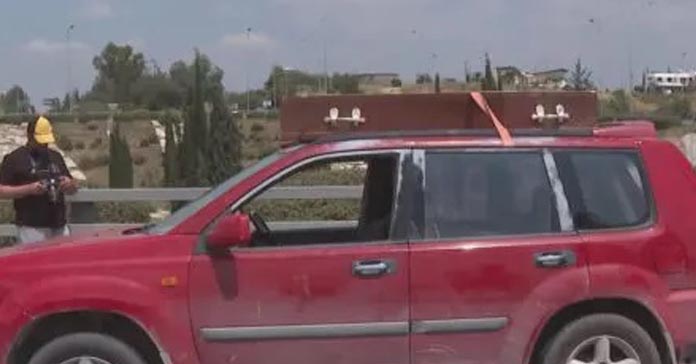 ΚΤΗΝΟΤΡΟΦΟΙ: Διορία μέχρι τις 14:00 – Κυκλοφοριακό κομφούζιο στη Ριζοελιά και απειλές για κλιμάκωση