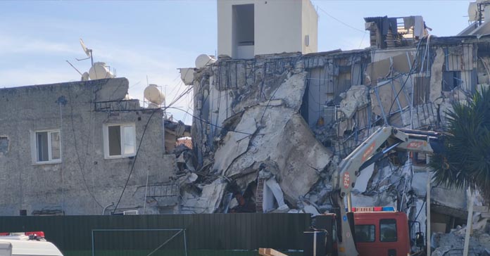 ΓΕΡΜΑΣΟΓΕΙΑ: 11 διαμερίσματα, 7 ιδιοκτήτες και ένα τραγικό τέλος -Από σύνδρομο καταπλάκωσης ο θάνατος των δύο θυμάτων