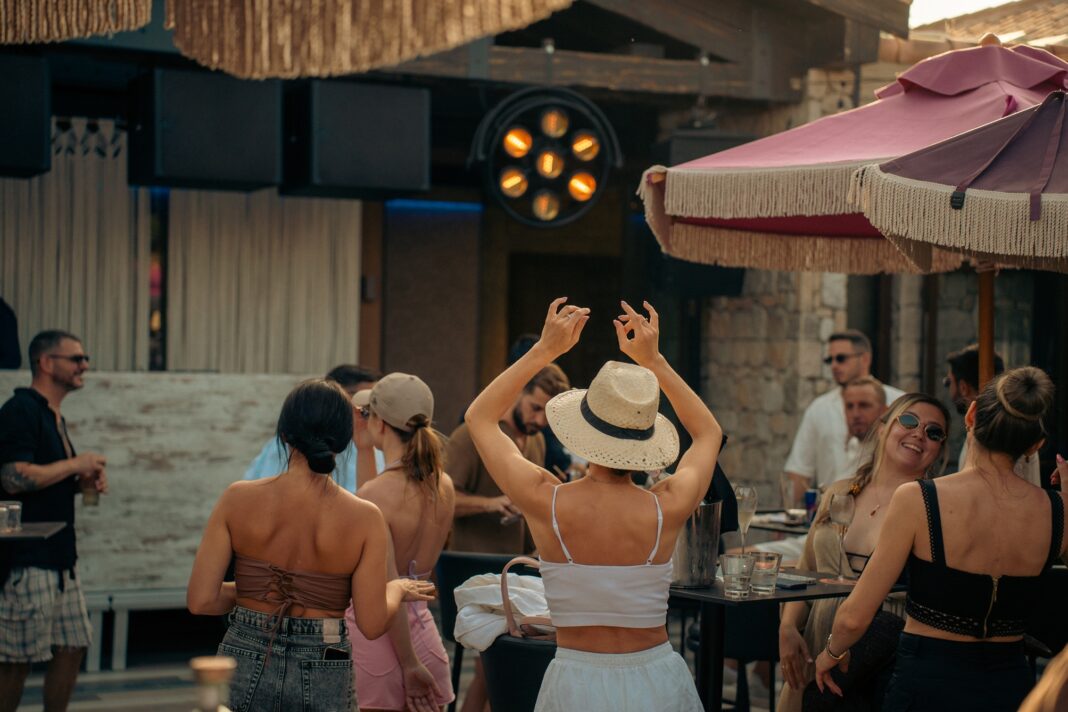 Το Columbia Sun δίνει τον ρυθμό στο πρώτο hot weekend του καλοκαιριού