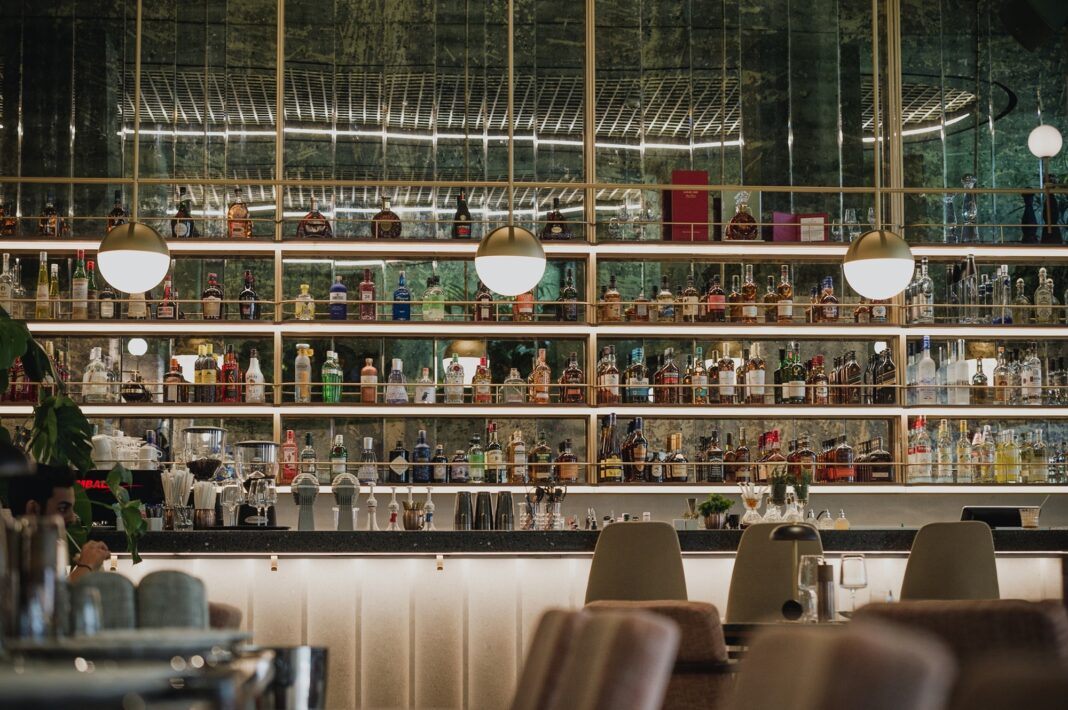 Το Henry’s by Columbia αναδεικνύει το business lunch στην καρδιά της Λευκωσίας