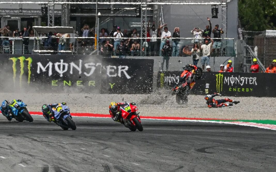 Di Giannantonio ξανά νικητής σε ένα χαοτικό Καταλανικό Grand Prix