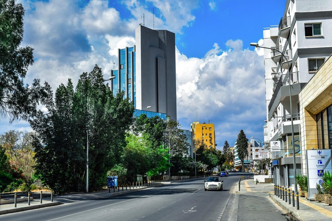 ΛΕΥΚΩΣΙΑ: Σε νέα φάση τα έργα σε Πρίγκηπος Καρόλου και Αχαιών – Κυκλοφοριακές αλλαγές για τρεις μήνες