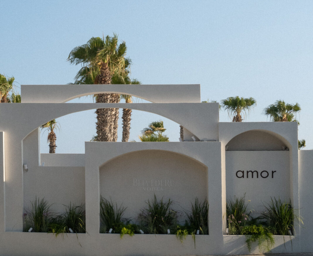 AMOR BEACH RESTAURANT: Ο νέος all-day παραθαλάσσιος προορισμός της Λεμεσού