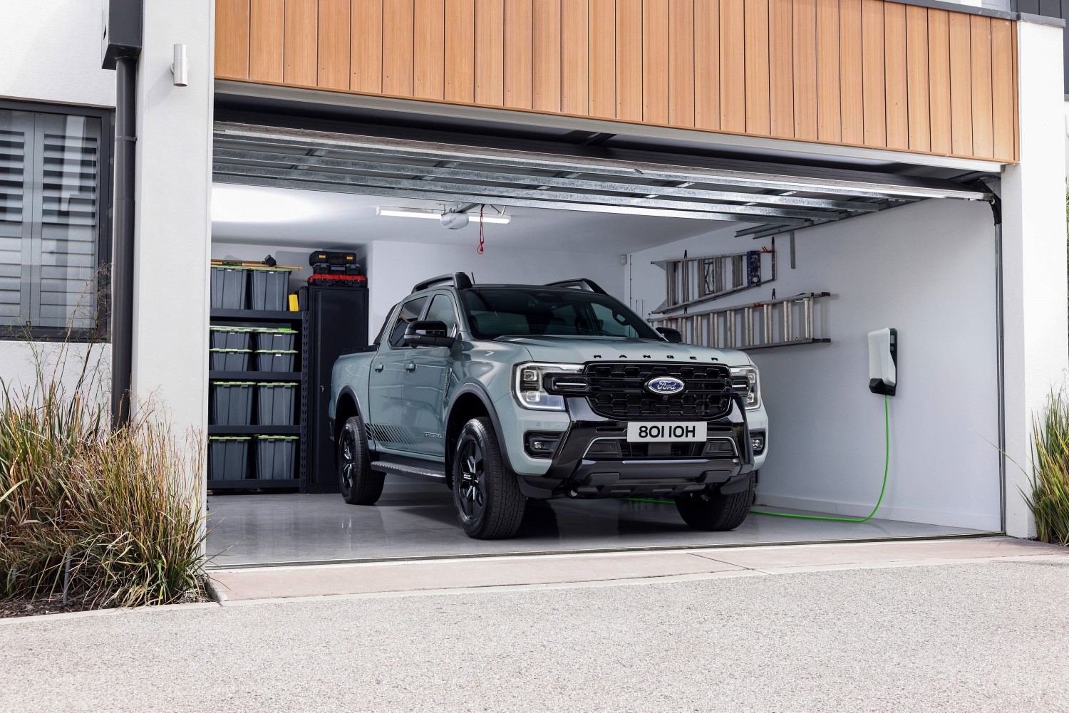&Nu;&Epsilon;&Omicron; FORD RANGER PHEV &sigma;&upsilon;&nu;&delta;&upsilon;ά&zeta;&epsilon;&iota; &delta;ύ&nu;&alpha;&mu;&eta;, &omicron;&iota;&kappa;&omicron;&nu;&omicron;&mu;ί&alpha; &kappa;&alpha;&iota; &kappa;&omicron;&rho;&upsilon;&phi;&alpha;ί&epsilon;&sigmaf; &delta;&upsilon;&nu;&alpha;&tau;ό&tau;&eta;&tau;&epsilon;&sigmaf;